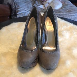 Platform on top of Platform Shoe